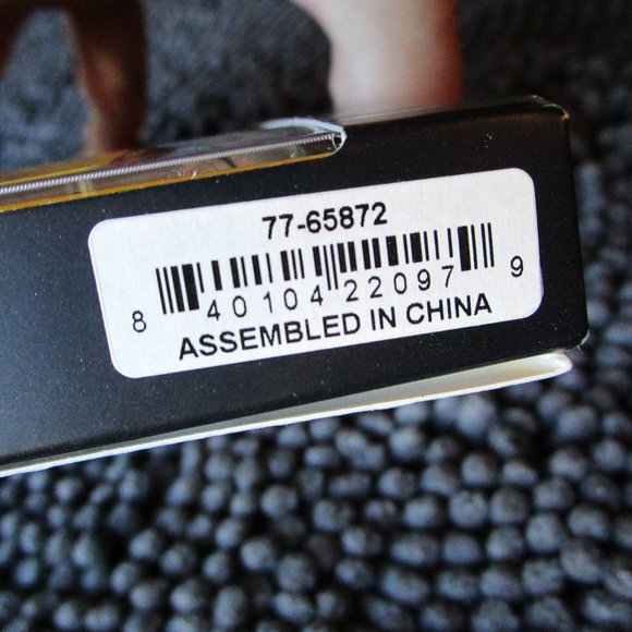 New in Retail Box OtterBox Symmetry Case for Samsung A51 5G Clear. - Picture 9 of 13